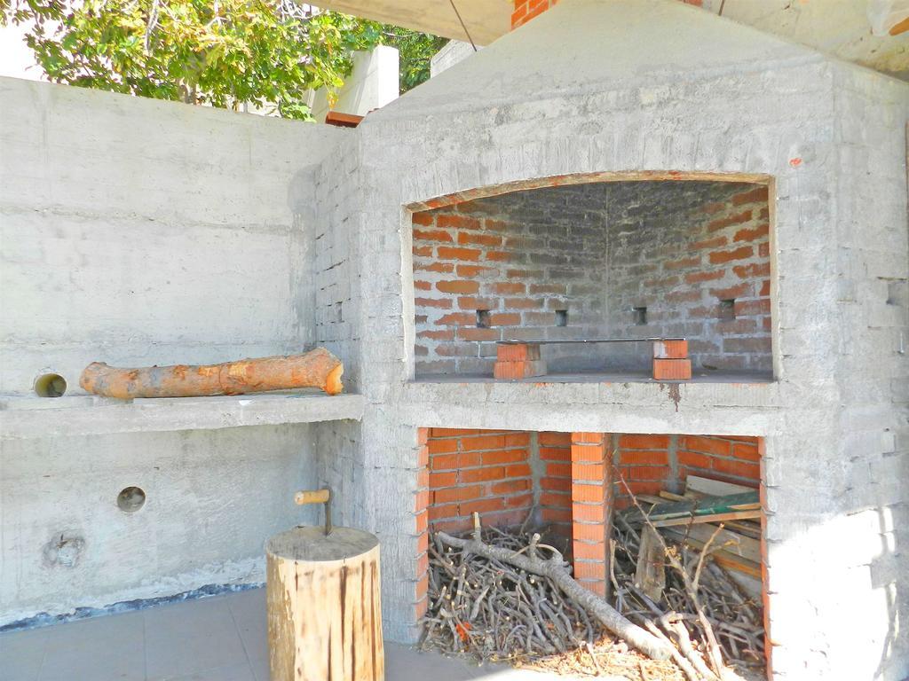 House Damir Villa Pisak Bagian luar foto
